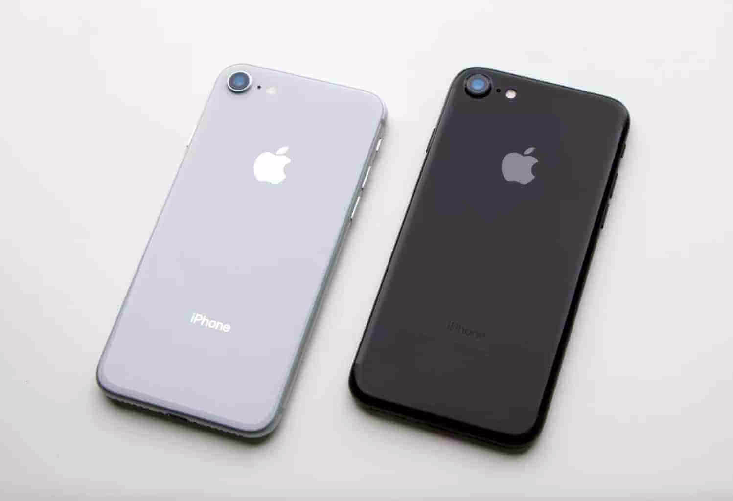 iPhone 7 - Silver - 32GB - Like New 3 What is the difference between an iPhone 7 and an iPhone 8?